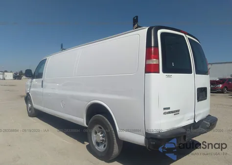 2012 Chevrolet Express Cargo Van z USA, uszkodzony, nr VIN 1GCWGGCA6C1120371